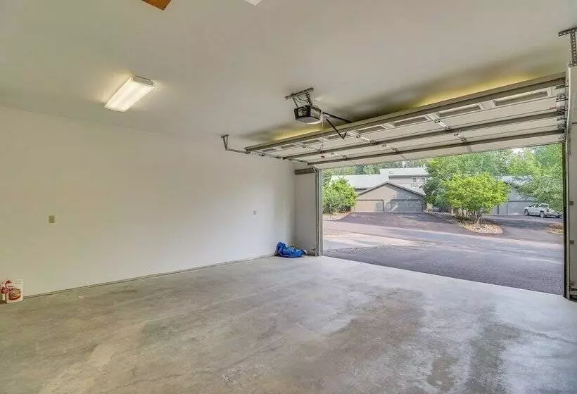 Pet Friendly Columbia Falls Home W/ Gas Grill!