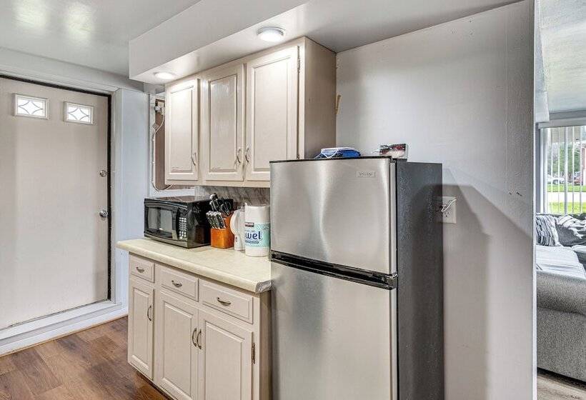 Pet Friendly Rockford Home Near Skiing & Hiking!