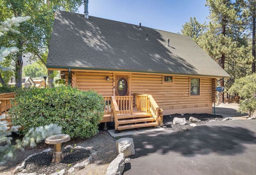 Deck & Pool Access: Pine Mountain Club Cabin!