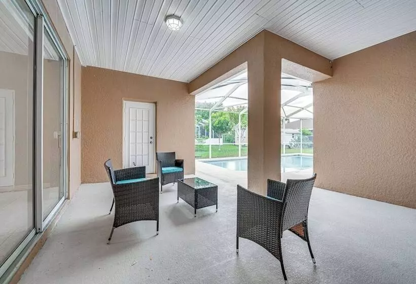 Private Pool: Spacious & Elegant Haines City Home!