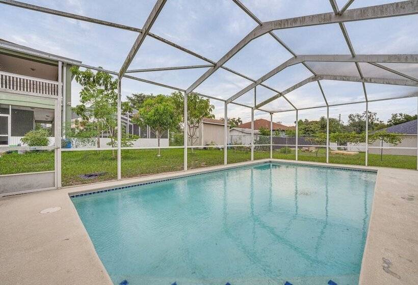 Private Pool: Spacious & Elegant Haines City Home!