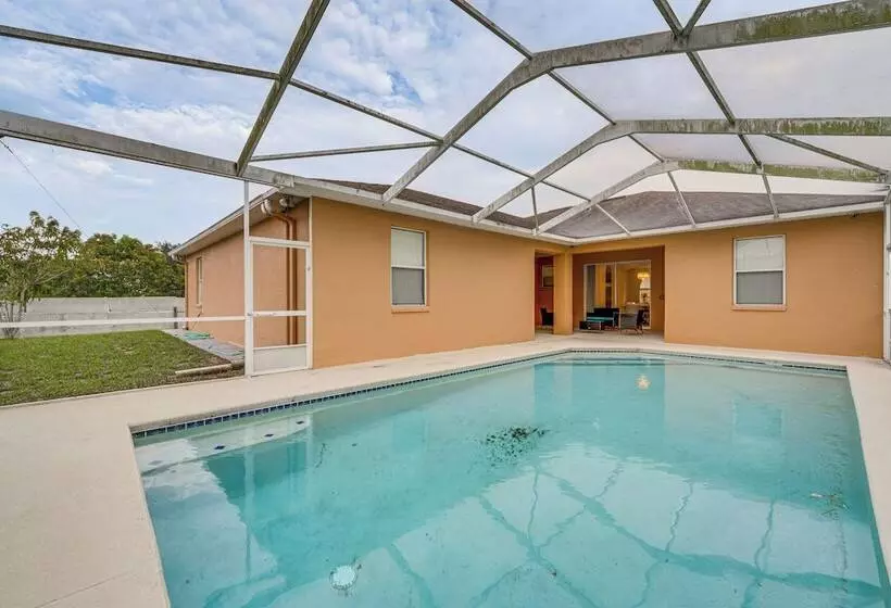 Private Pool: Spacious & Elegant Haines City Home!