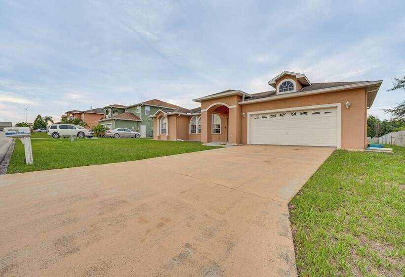 Private Pool: Spacious & Elegant Haines City Home!