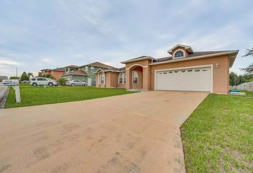 Private Pool: Spacious & Elegant Haines City Home!