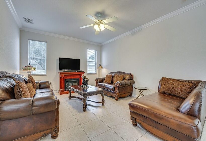 Private Pool: Spacious & Elegant Haines City Home!