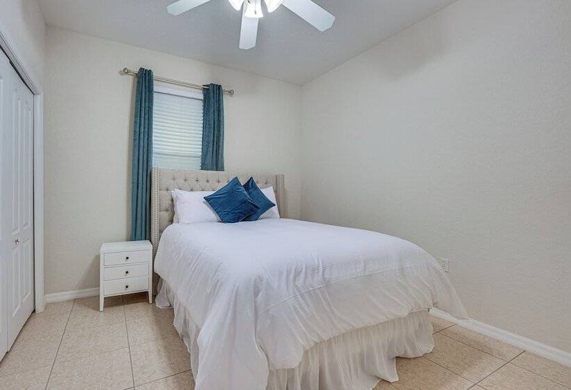 Private Pool: Spacious & Elegant Haines City Home!