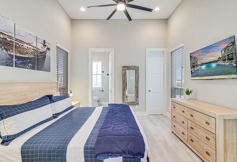 Sunday Funday 114 Bar