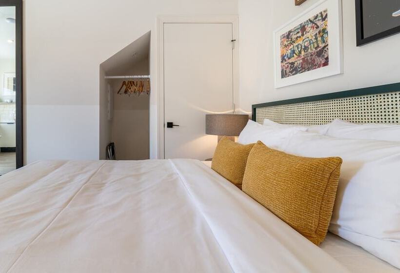 The Conway 5 Br Buyout W/ Deck In Music City