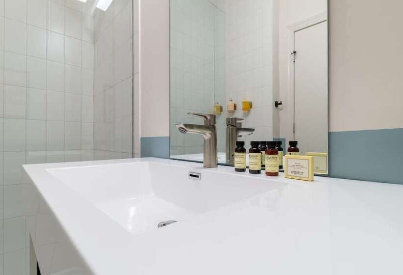 The Conway 5 Br Buyout W/ Deck In Music City