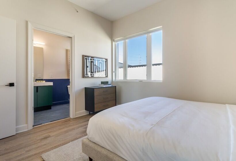 The Conway 5 Br Buyout W/ Deck In Music City