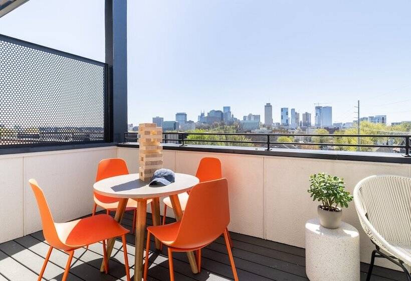 The Conway 5 Br Buyout W/ Deck In Music City