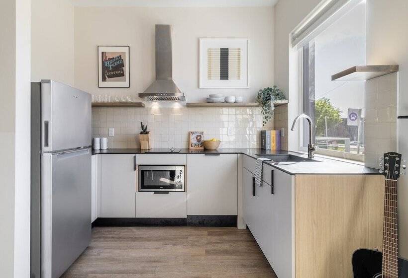 The Conway 5 Br Buyout W/ Deck In Music City