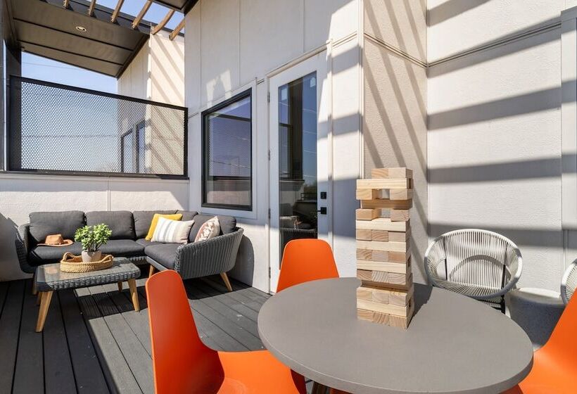 The Conway 5 Br Buyout W/ Deck In Music City