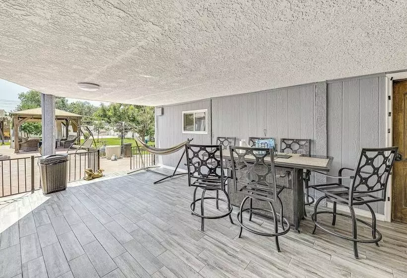 West Covina Gem W/ Pool: 25 Mi To Disneyland!