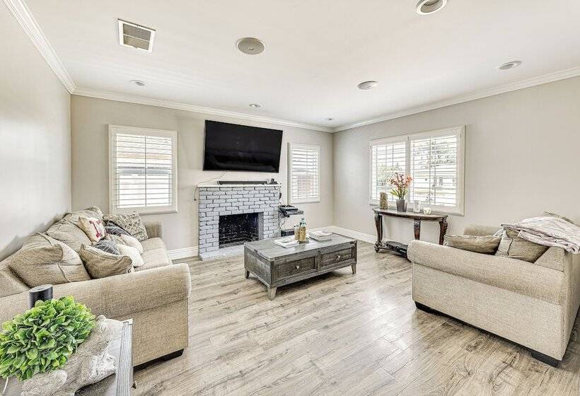 West Covina Gem W/ Pool: 25 Mi To Disneyland!