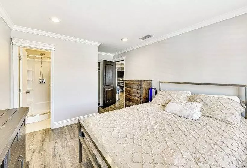 West Covina Gem W/ Pool: 25 Mi To Disneyland!