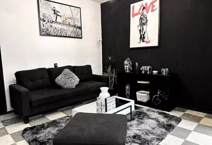 ベッドアンドブレックファースト Homsty