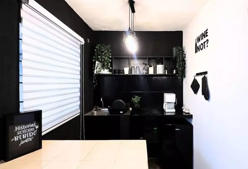 ベッドアンドブレックファースト Homsty