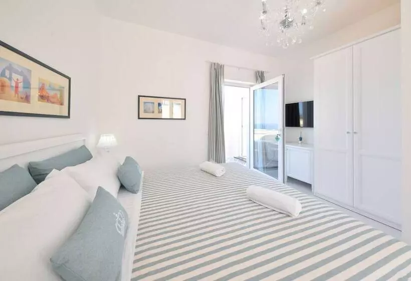 تختخواب و صبحانه King Suite Luxury Rooms