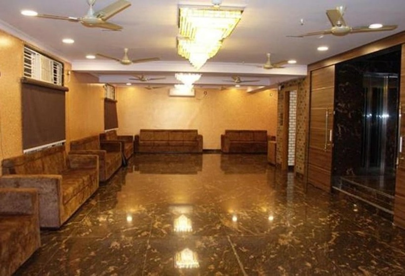 Fabhotel Prime Tiyara Inn