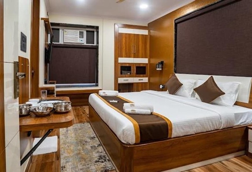 Fabhotel Prime Tiyara Inn