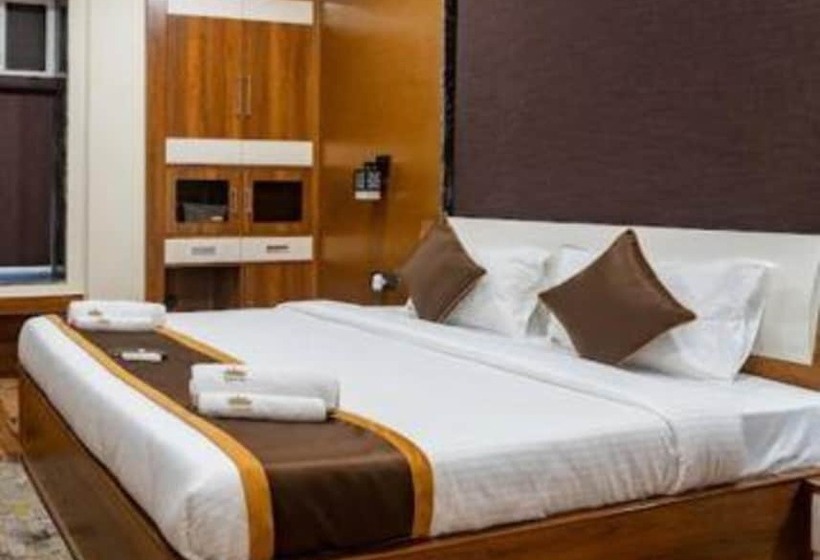 Fabhotel Prime Tiyara Inn