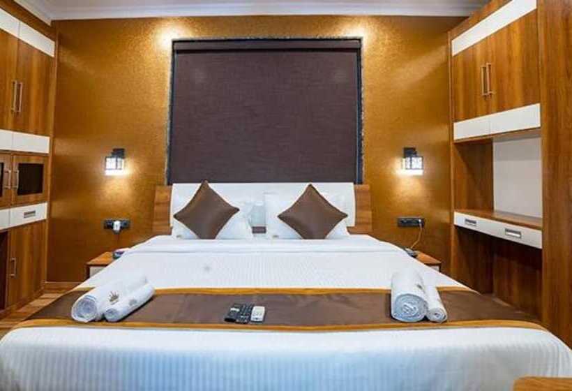 Fabhotel Prime Tiyara Inn