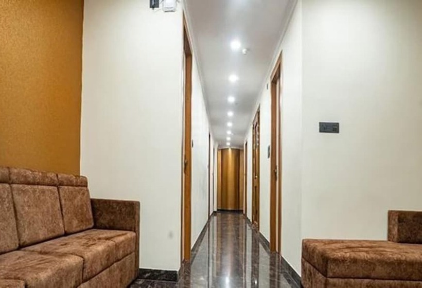 Fabhotel Prime Tiyara Inn