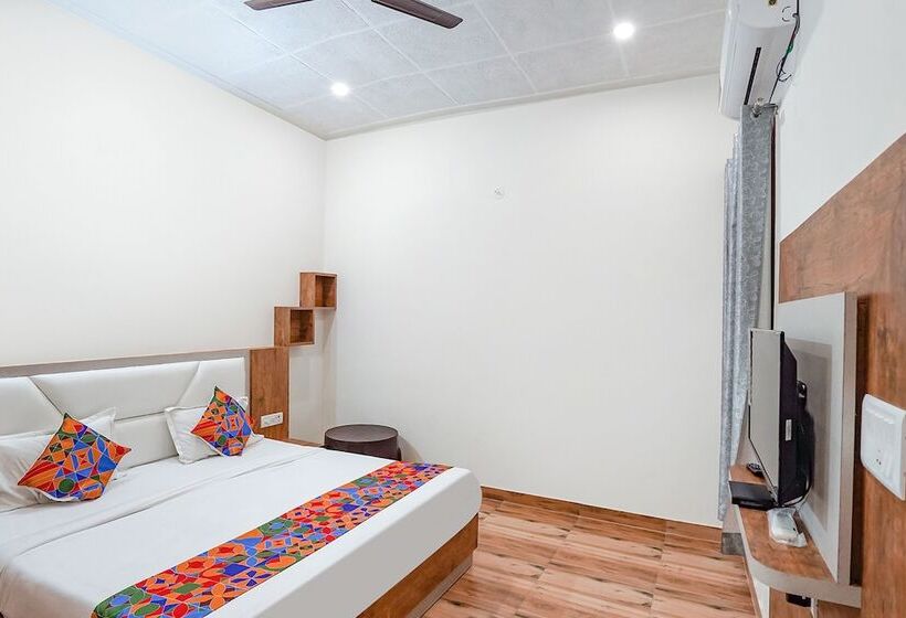 Fabhotel Sirtaj Suits