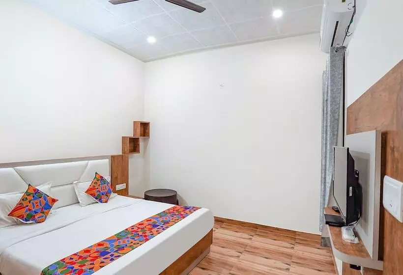 Fabhotel Sirtaj Suits