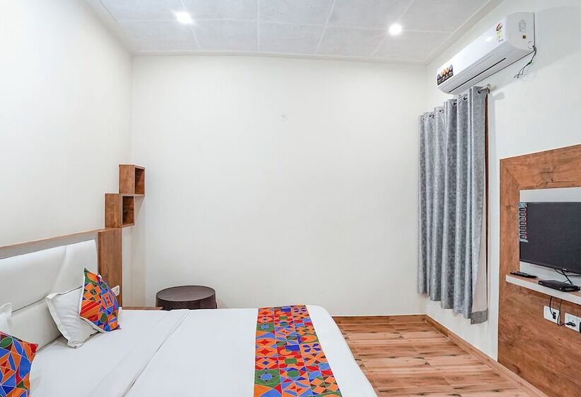 Fabhotel Sirtaj Suits