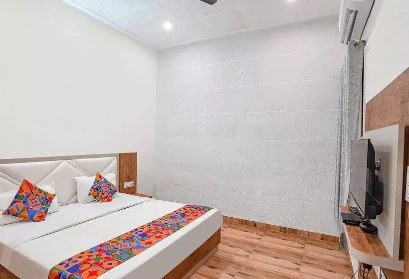 Fabhotel Sirtaj Suits