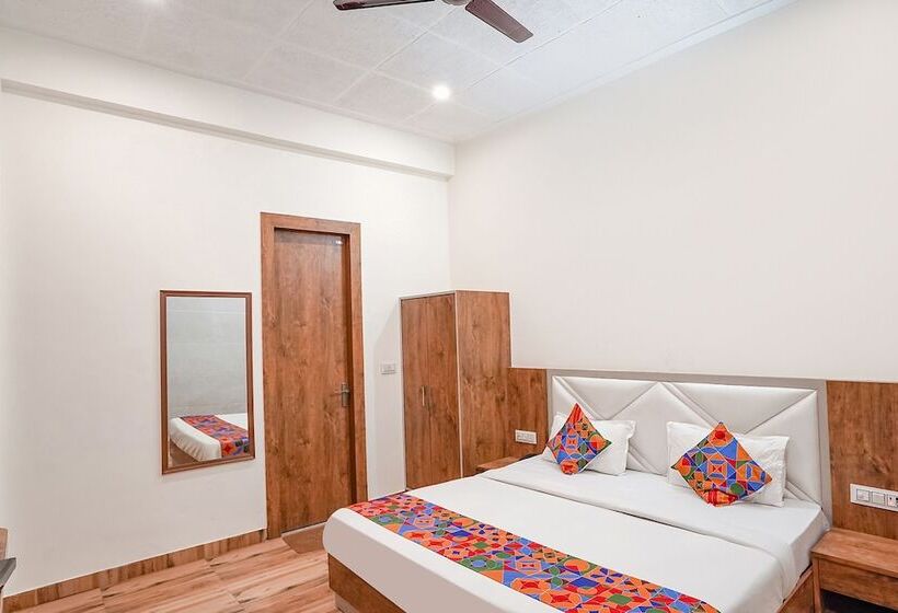 Fabhotel Sirtaj Suits