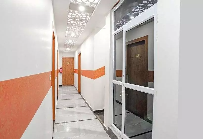 Fabhotel Sirtaj Suits