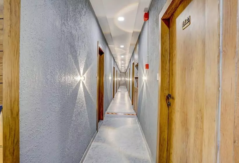 Fabhotel Western Inn