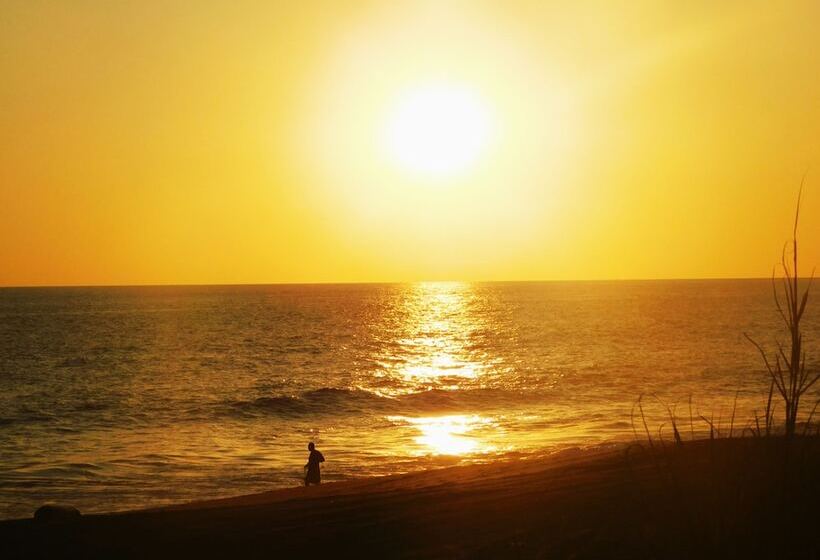 مسافرخانه El Arrecife Martin Pescador