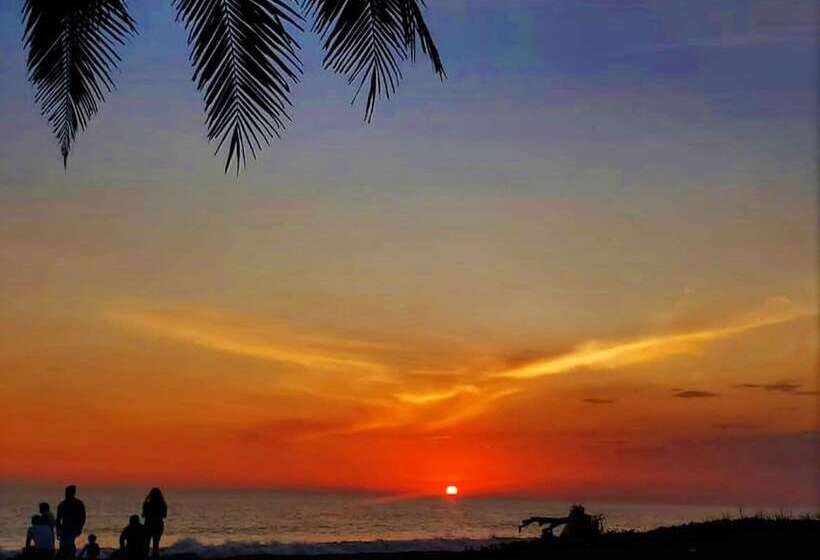 مسافرخانه El Arrecife Martin Pescador