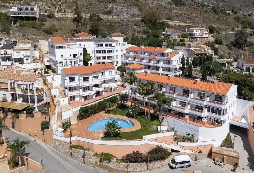 هتل Apartamentos Tropicalia Almuñecar