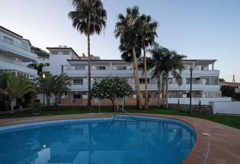 هتل Apartamentos Tropicalia Almuñecar