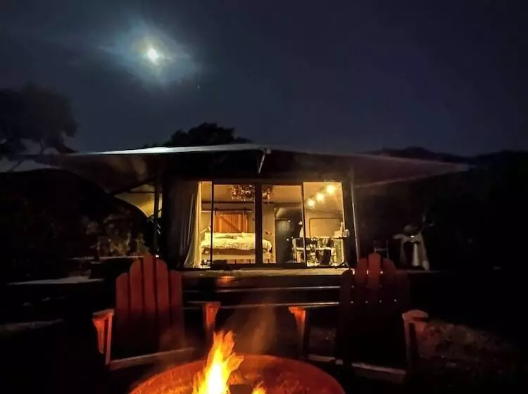 Hotelli Drift Off Grid - Luxury Eco Glamping