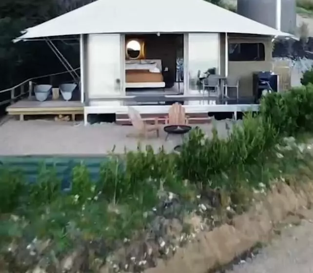 Hotelli Drift Off Grid - Luxury Eco Glamping