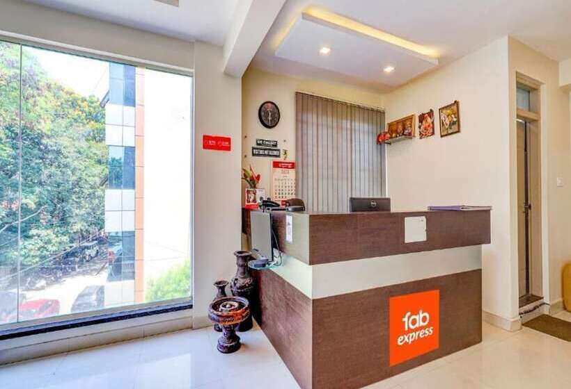 هتل Fabexpress Kings Suites Hrbr Layout