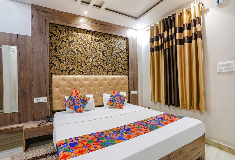 Hotel Fabexpress Shri Ram Kashi