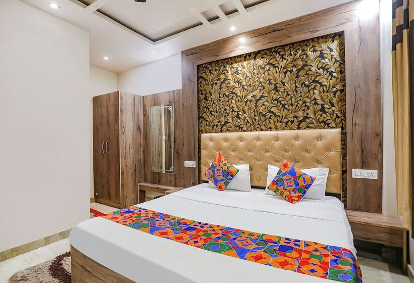 Hotel Fabexpress Shri Ram Kashi