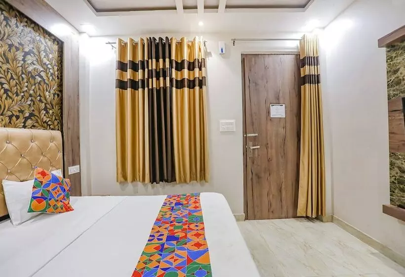 ホテル Fabexpress Shri Ram Kashi