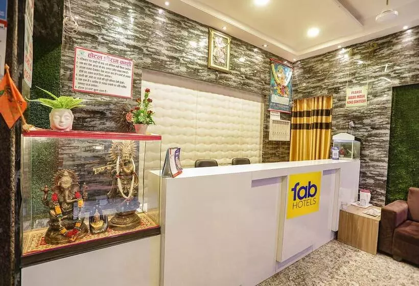 ホテル Fabexpress Shri Ram Kashi