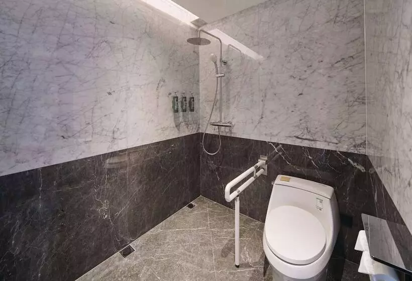 Hotelli Hilton Garden Inn Huludao Longxing Road