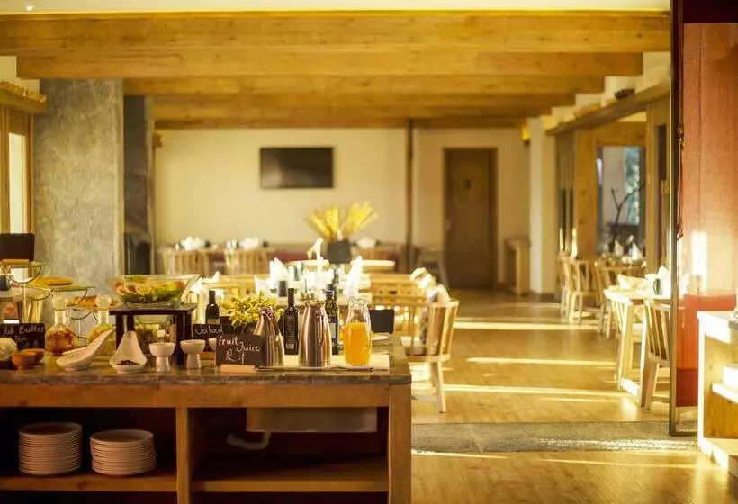 Hotelli Lux Tea Horse Road Deqin Benzilan