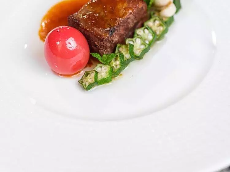 Hotelli Lux Tea Horse Road Deqin Benzilan