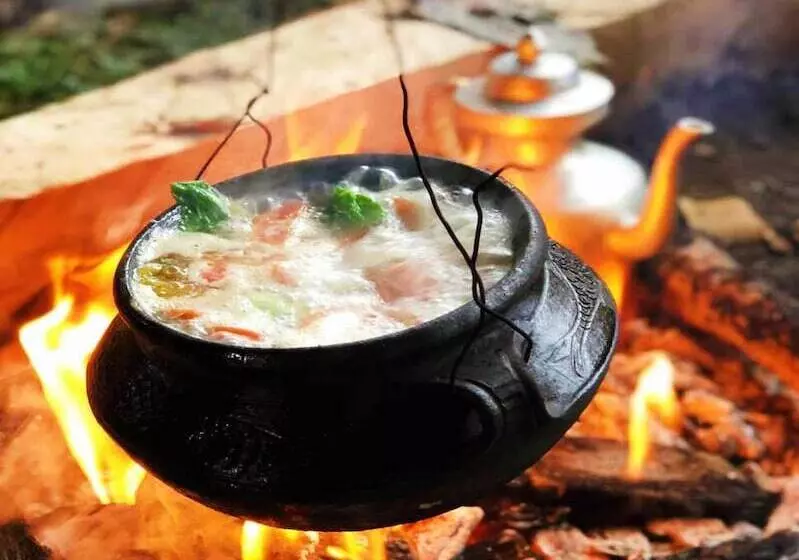 Hotelli Lux Tea Horse Road Deqin Benzilan